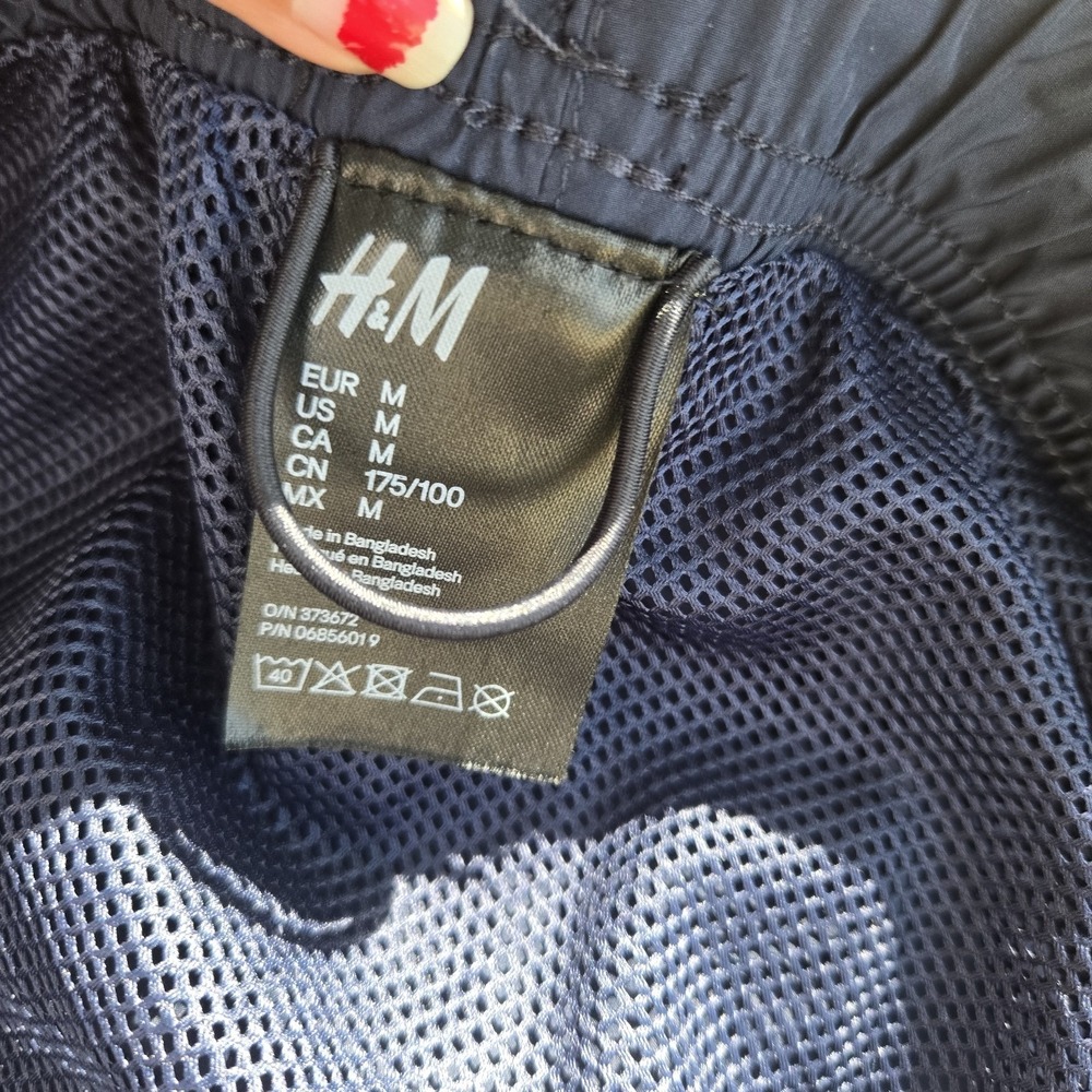 H&M Swim Trunks Men's‎ M Green Mesh Lined Drawstring Quick Dry Shorts Beach - Picture 3 of 8